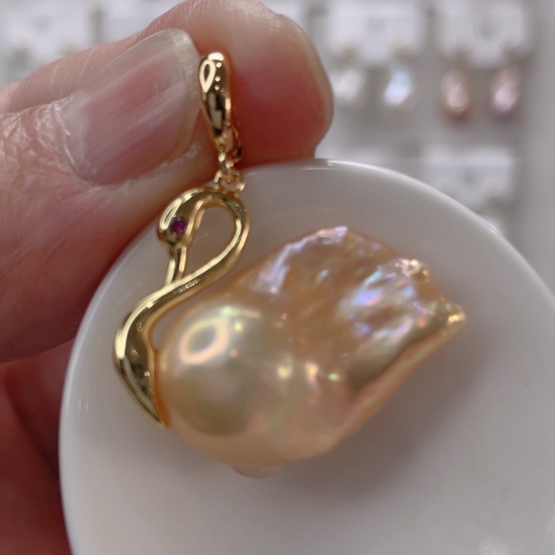 颈饰未镶嵌淡水珍珠