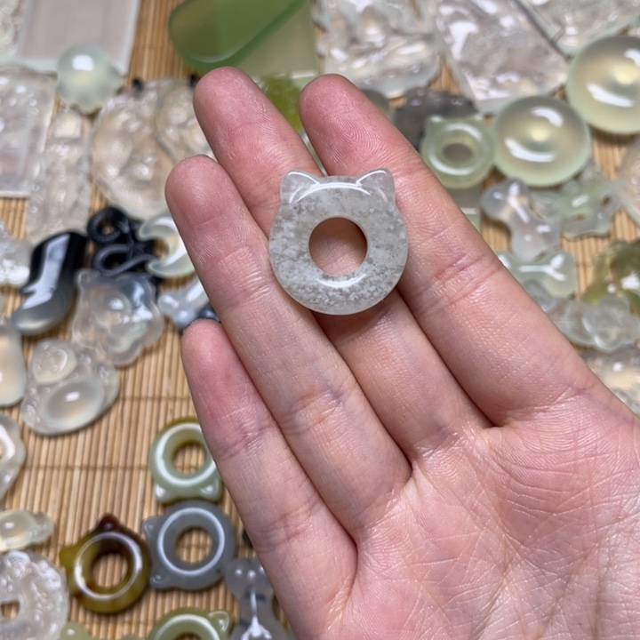 蛇纹石玉颈饰未镶嵌抖****3