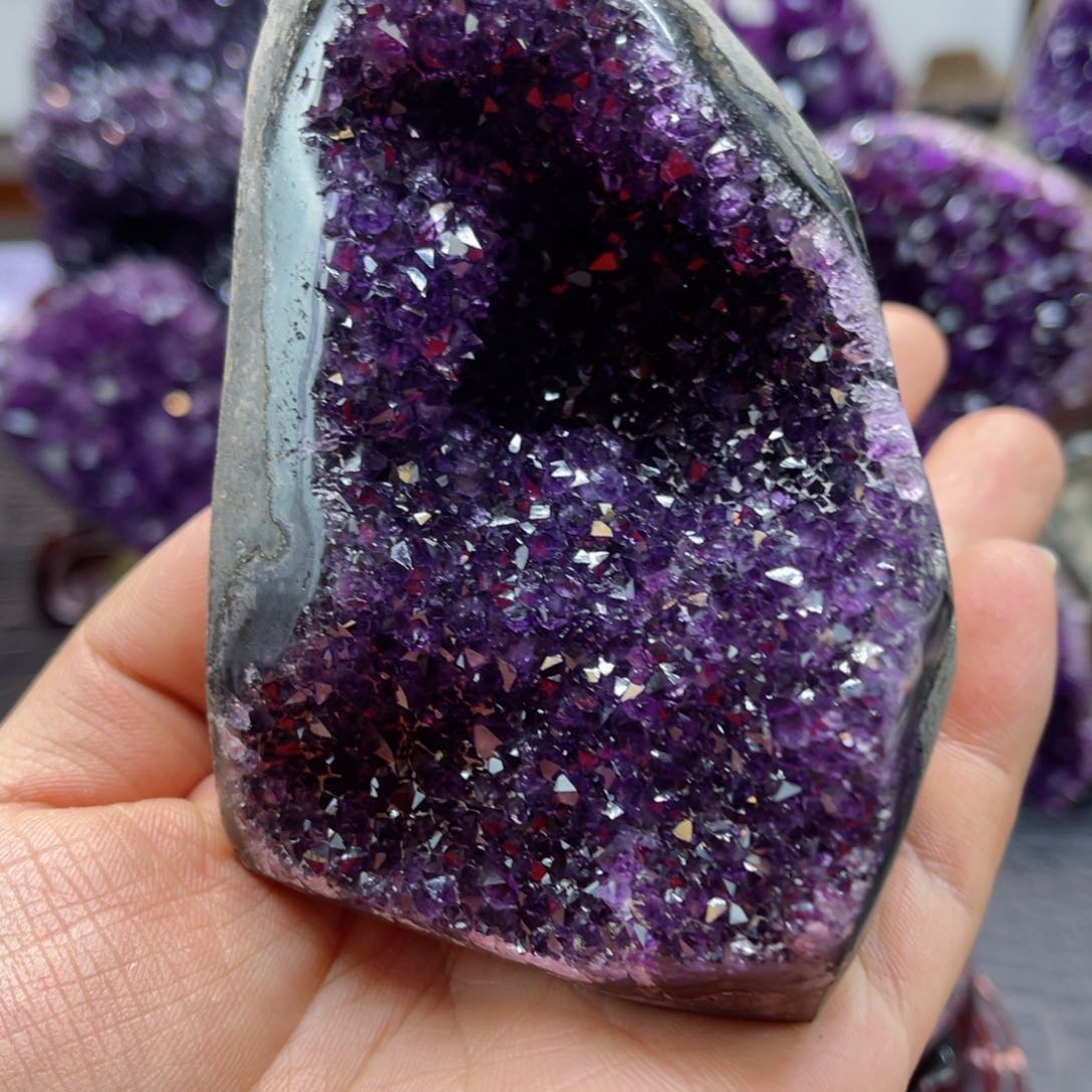 紫晶大型摆件（非配饰）未镶嵌