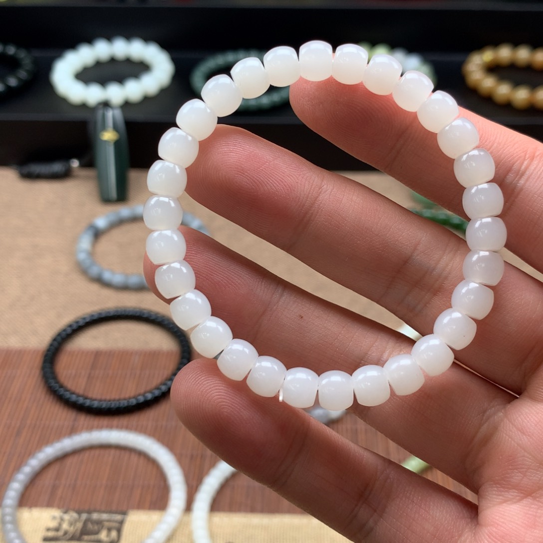 和田玉手链未镶嵌