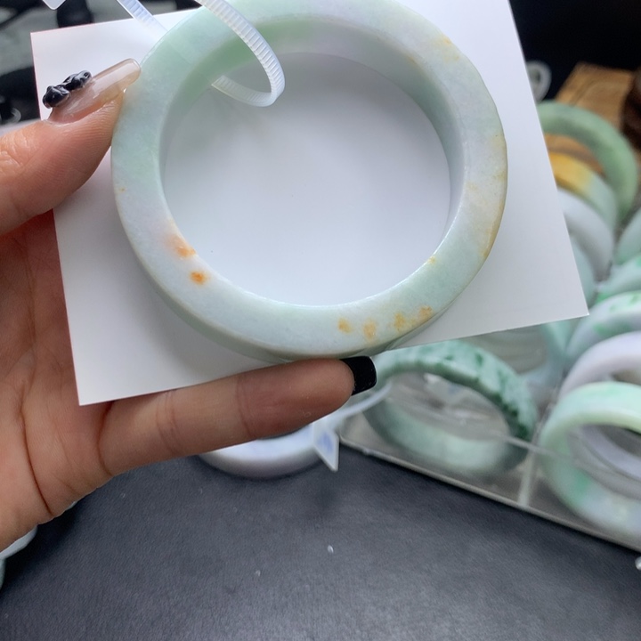 翡翠未镶嵌手镯翡翠手镯