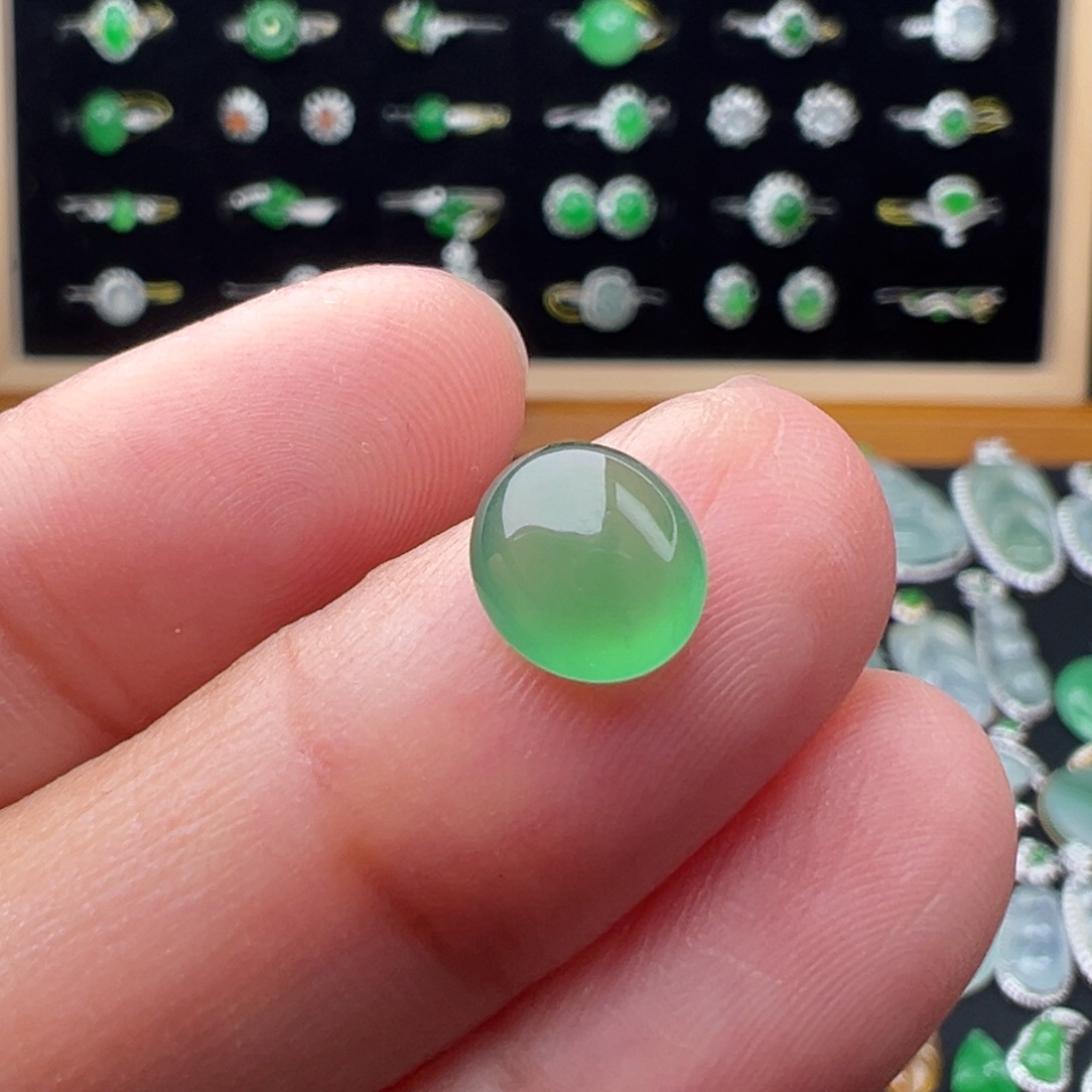 翡翠未镶嵌颈饰蛋8