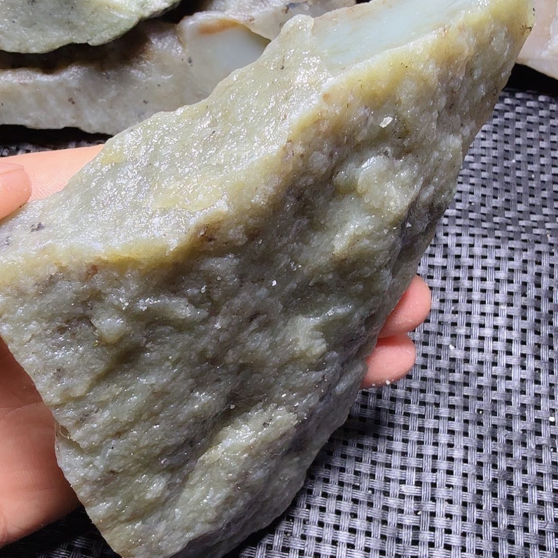 和田玉（糖玉）未镶嵌珠宝半成品