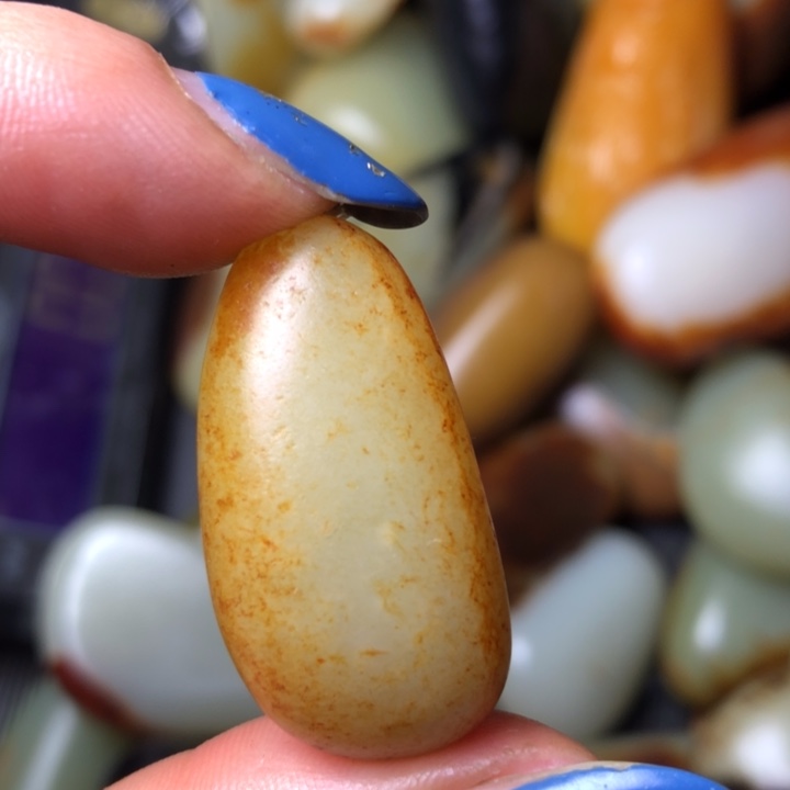 和田玉未镶嵌珠宝奇石