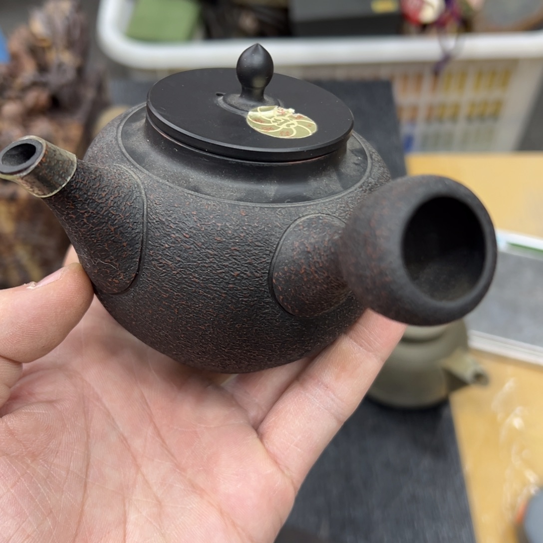 芮***生陶瓷中古工艺品摆件