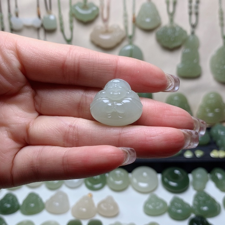 和田玉吊坠未镶嵌