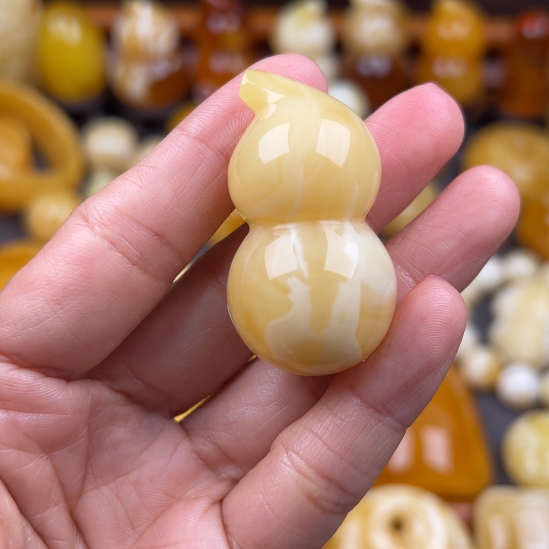 琥珀颈饰未镶嵌纯天然琥珀蜜蜡无优化