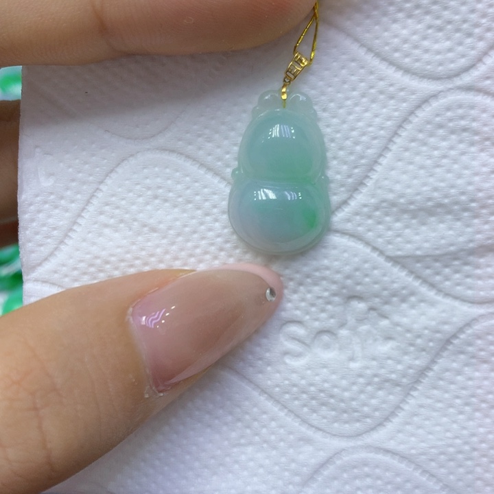 颈饰18K金镶嵌翡翠