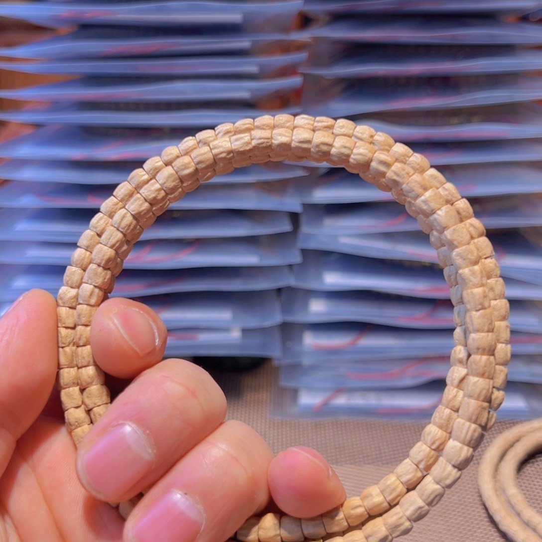 柏香籽/百香籽吊坠再**.