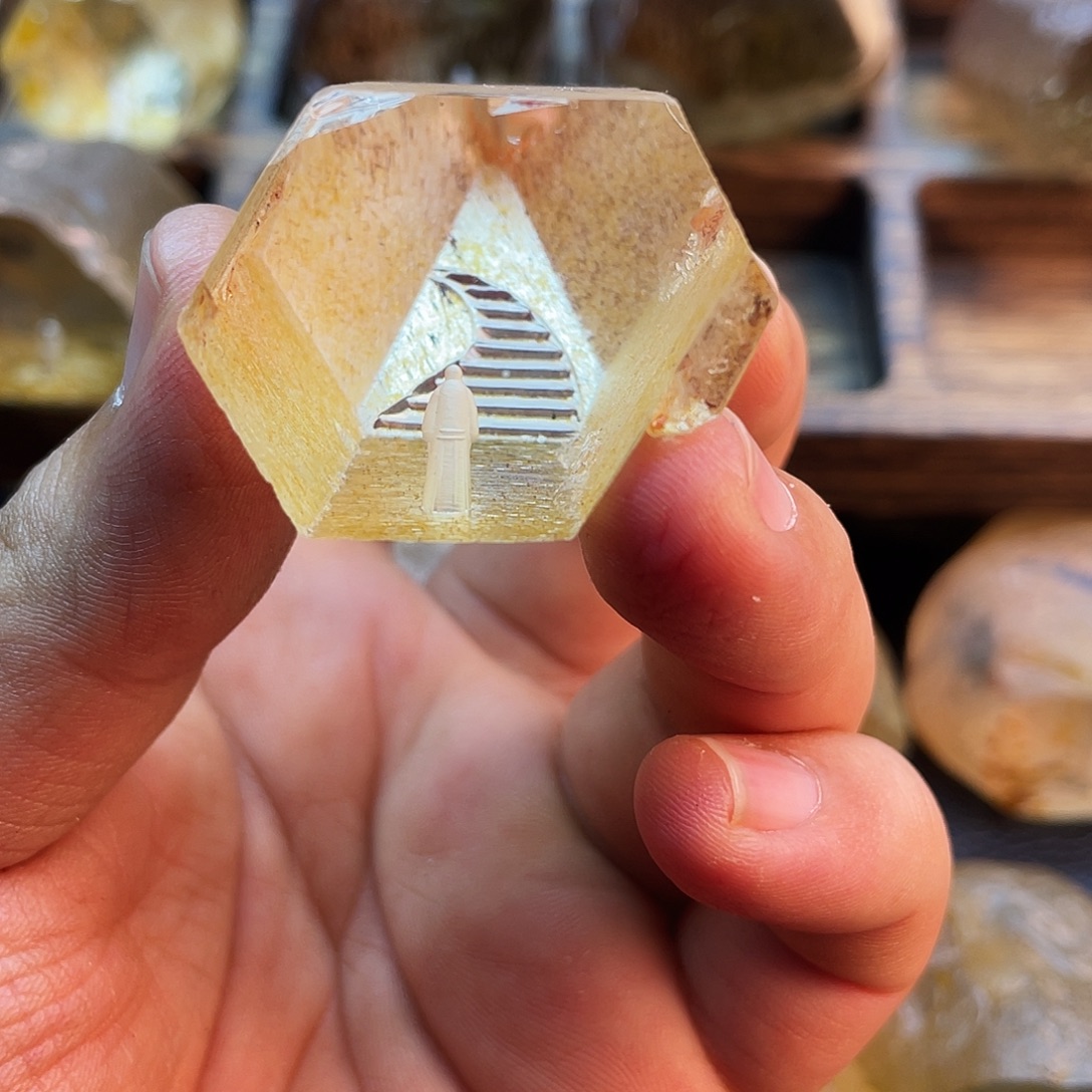 橙***汗未镶嵌水晶珠宝半成品