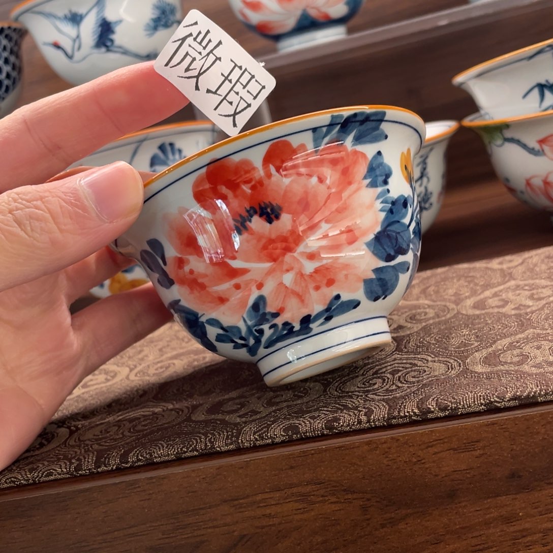 釉下手绘茶具微瑕