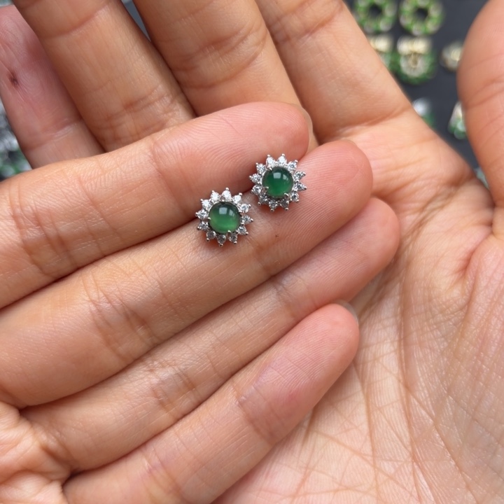 摆***鱼翡翠银S925镶嵌耳饰