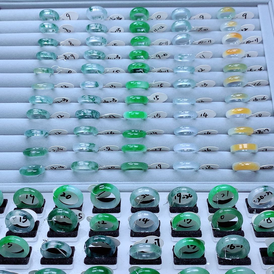 翡翠戒指未镶嵌翡翠