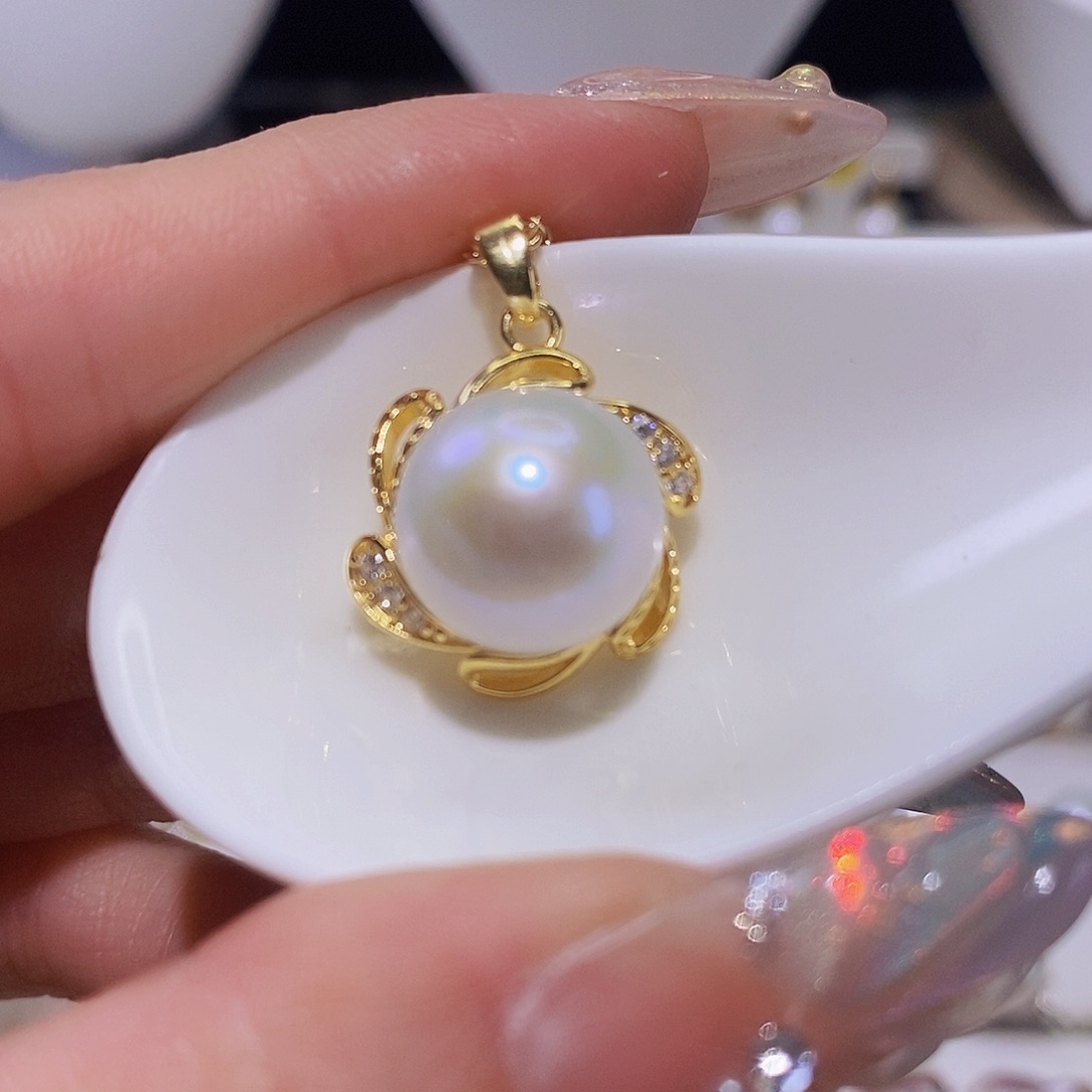 淡水珍珠颈饰合金