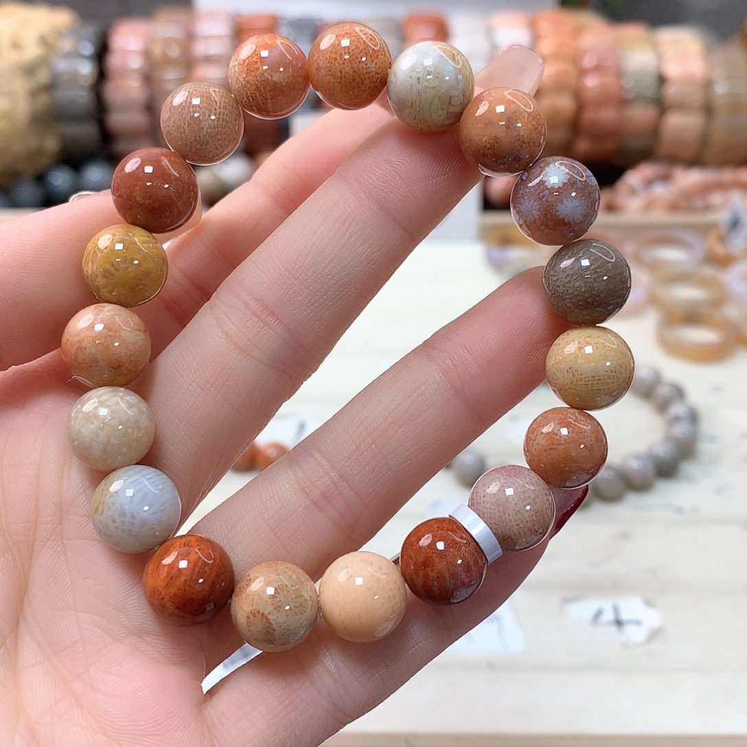 硅化珊瑚（珊瑚玉）手链未镶嵌一****喵309