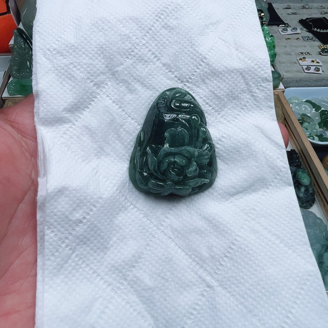 翡翠未镶嵌吊坠(不含链)