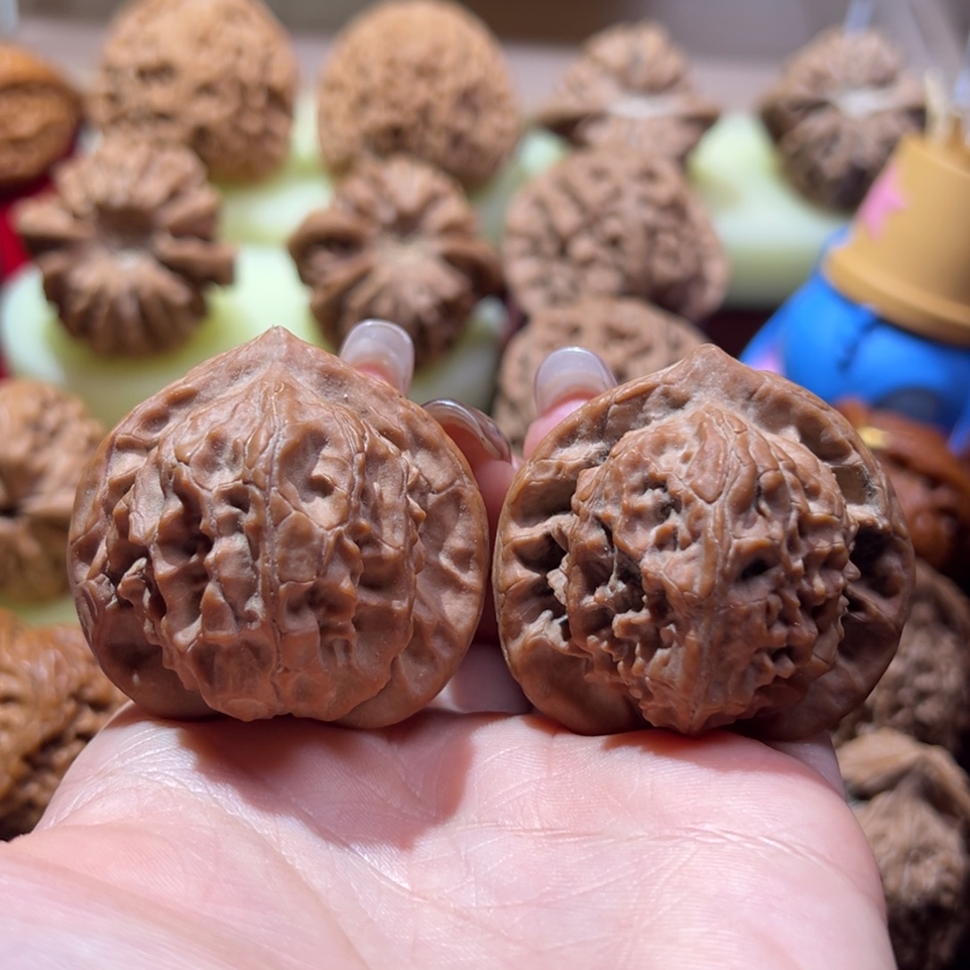 文玩核桃吊坠40大耳朵