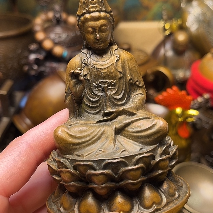 精美铜器批发档口