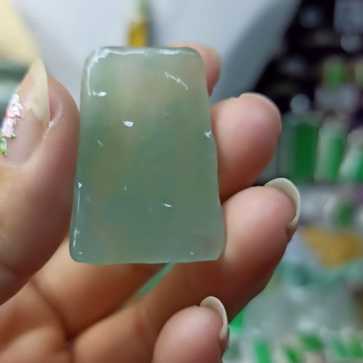 翡翠颈饰未镶嵌缅甸翡翠A货，冰种