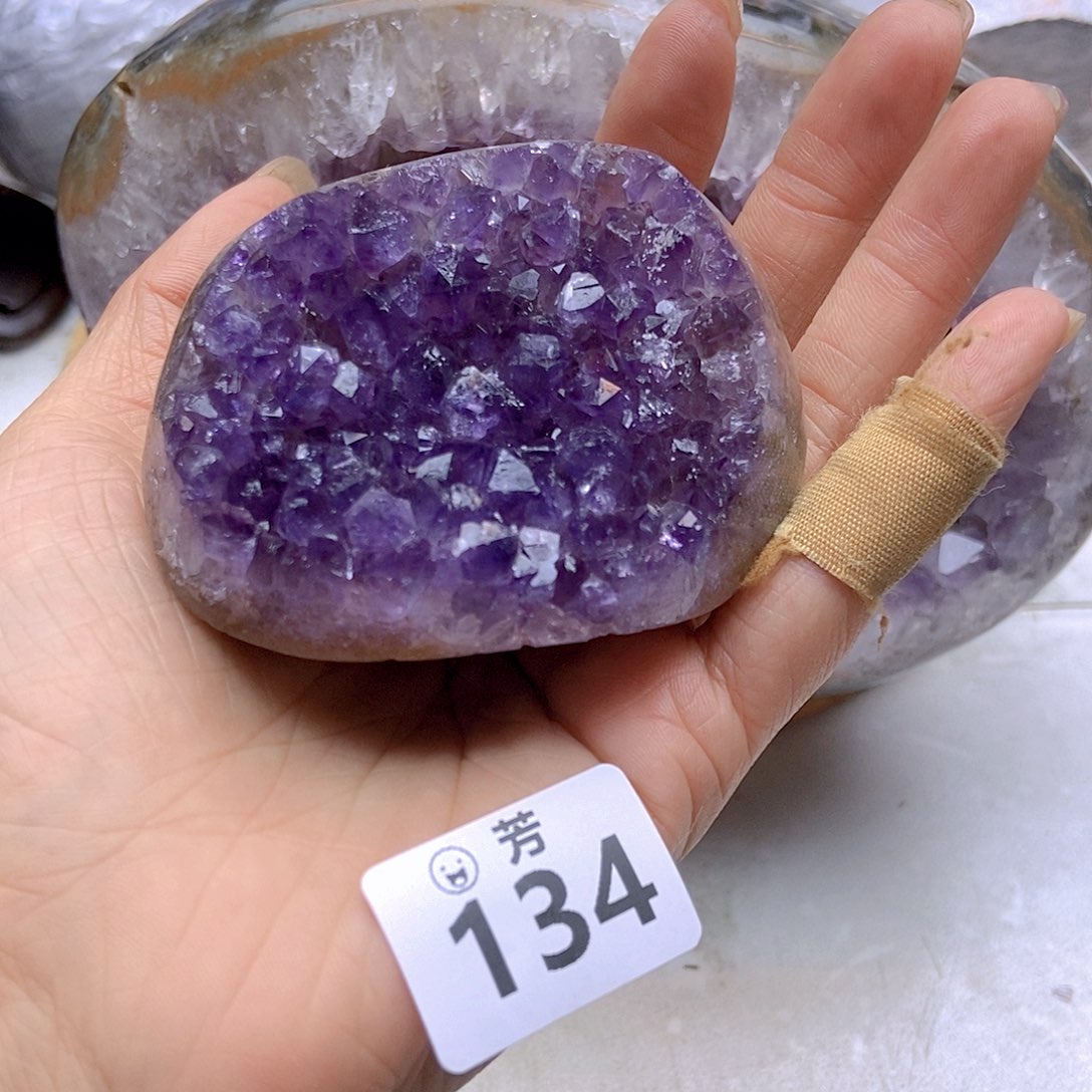 紫晶大型摆件（非配饰）未镶嵌