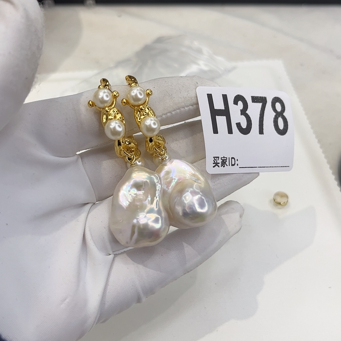 淡水珍珠耳饰合金