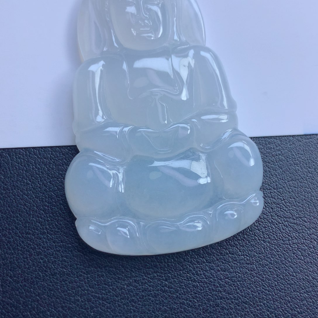 翡翠颈饰未镶嵌观音