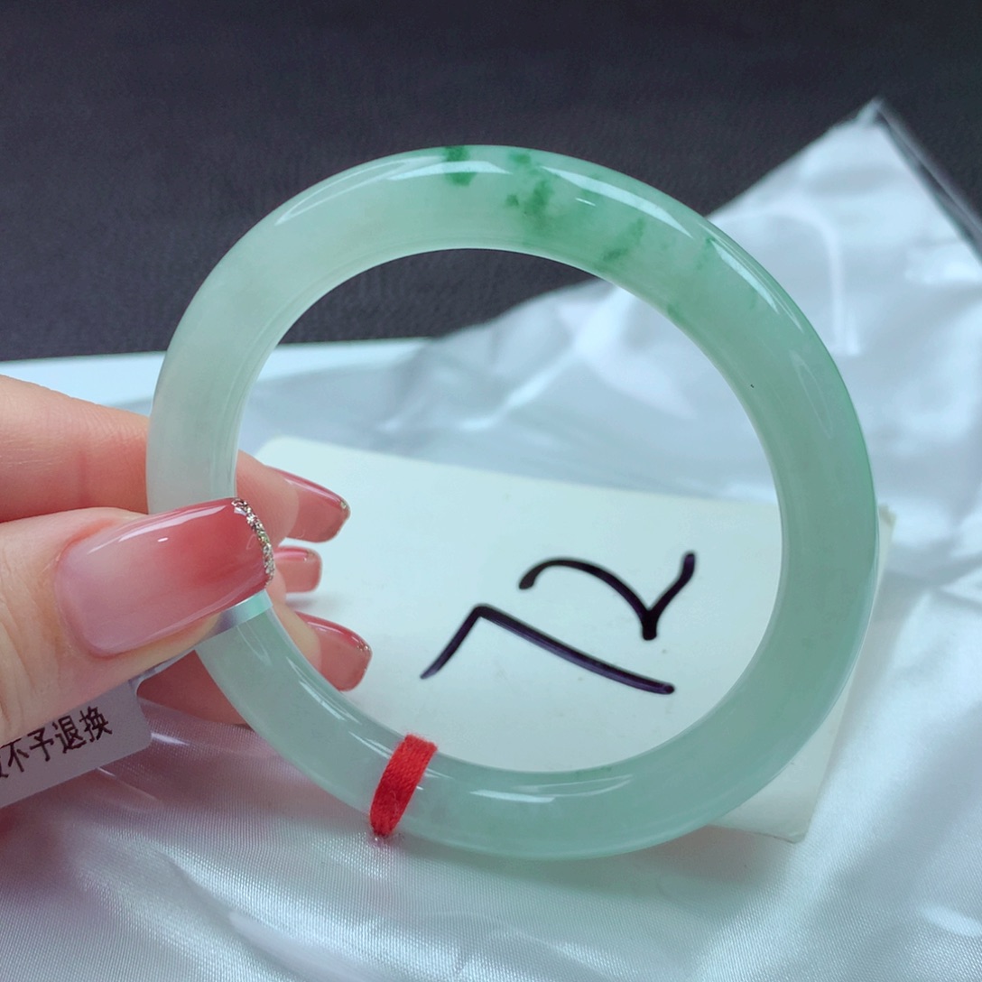 翡翠手镯未镶嵌手镯54