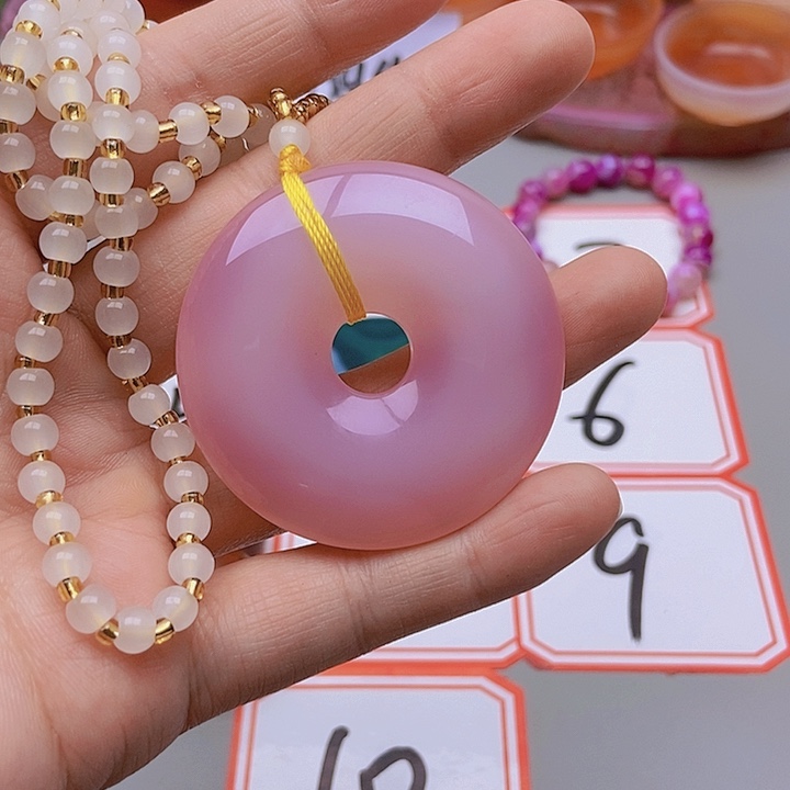 【闪购商品】玛瑙/玉髓珠宝半成品未镶嵌千**狐