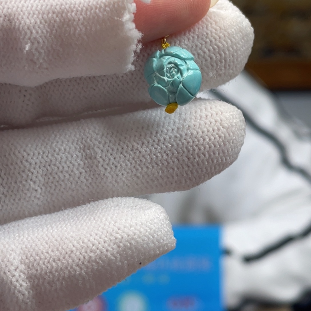 绿松石未镶嵌挂件