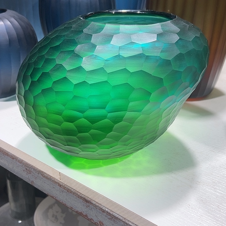 琉璃手工艺品绿色磨刻花瓶花器高21口11