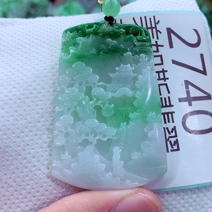 吊坠(不含链)未镶嵌翡翠