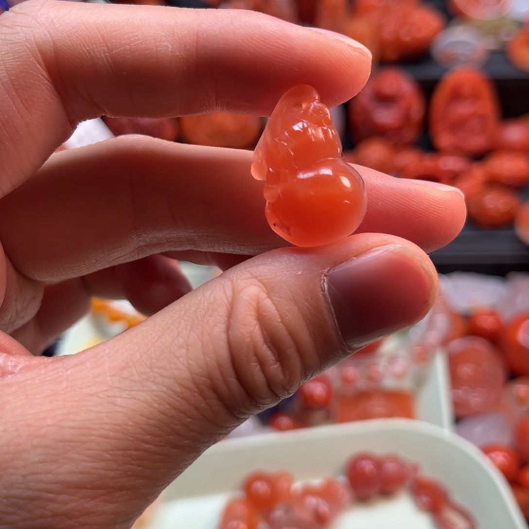 南红玛瑙配饰未镶嵌