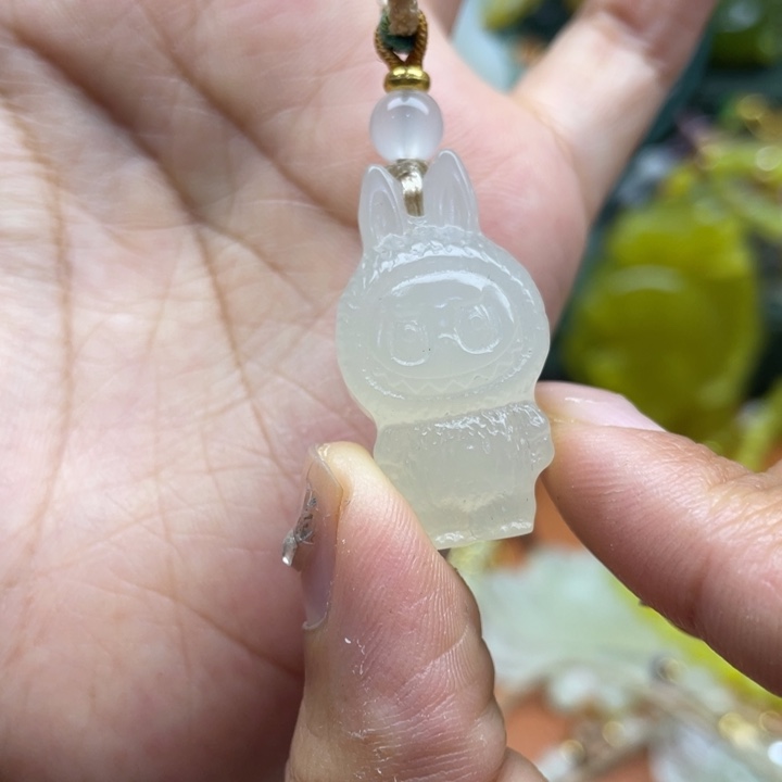 蛇纹石玉未镶嵌吊坠