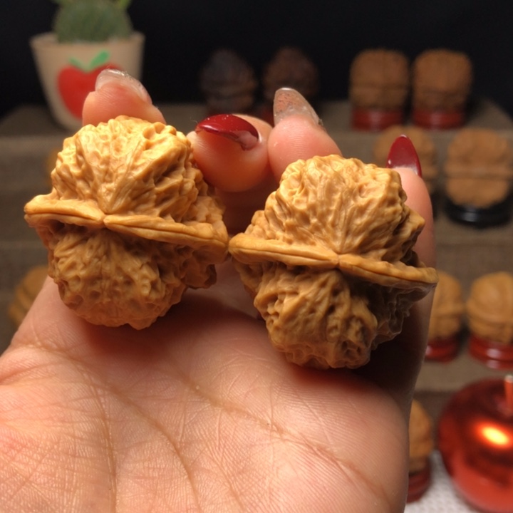 文玩核桃把件13碧波金蟾