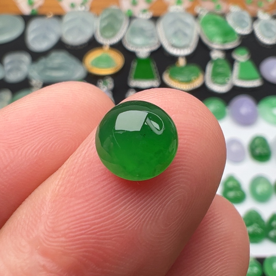 翡翠未镶嵌颈饰蛋面8.2