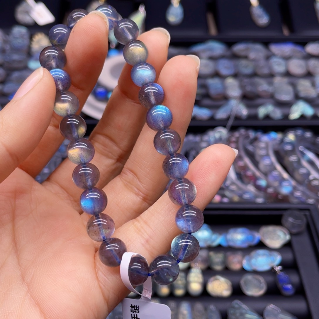 长石手串未镶嵌邓*夏8.1左右