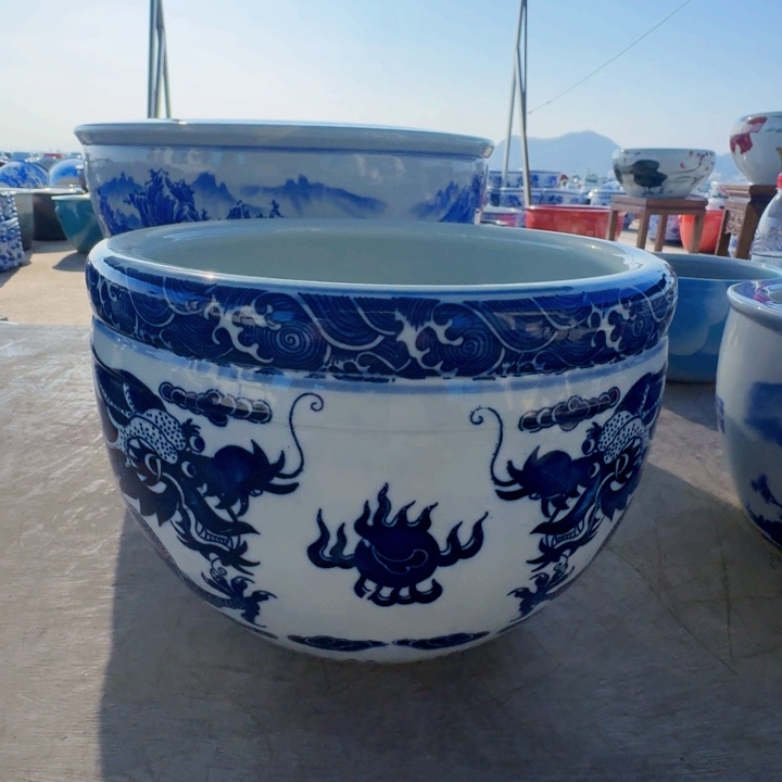 瓷片直径25，高18。。。。