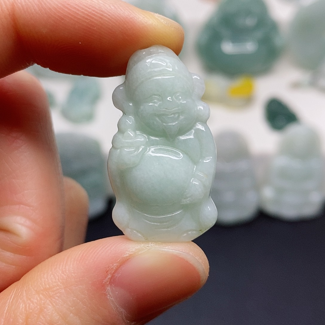 翡翠颈饰未镶嵌吊坠