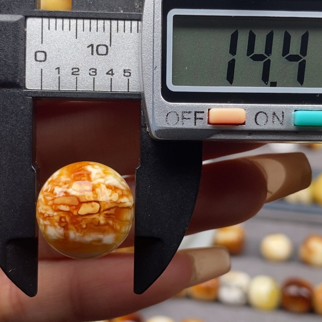 未镶嵌琥珀戒指圆珠