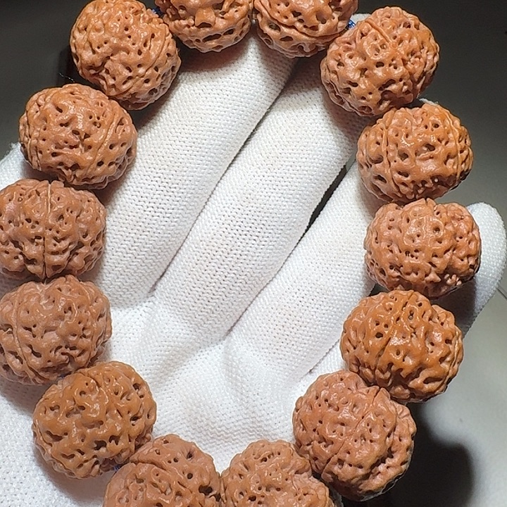 吊坠金刚菩提玉华籽蜂王20