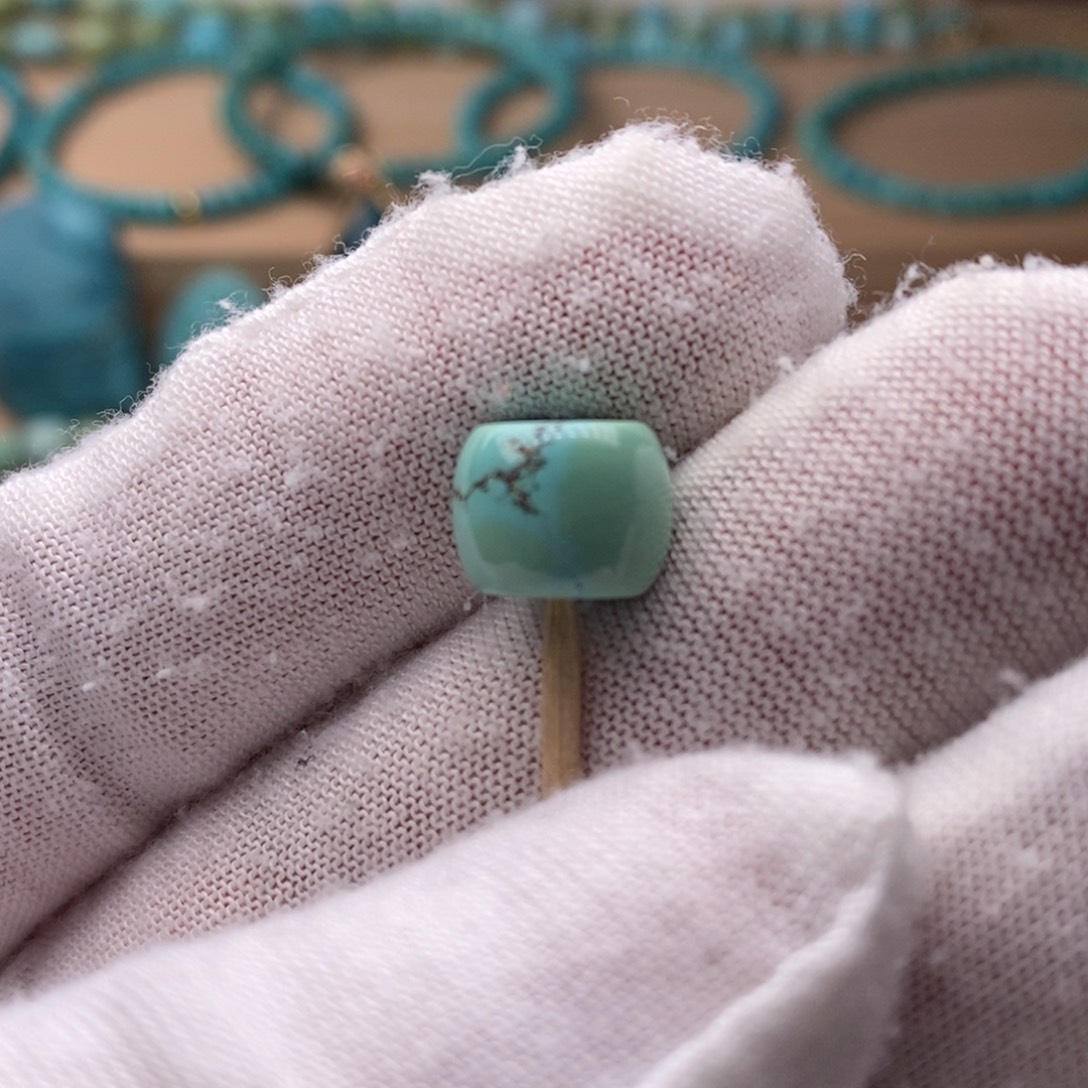 绿松石未镶嵌挂件