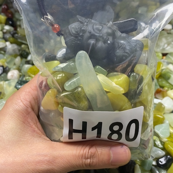 蛇纹石玉未镶嵌鱼缸石