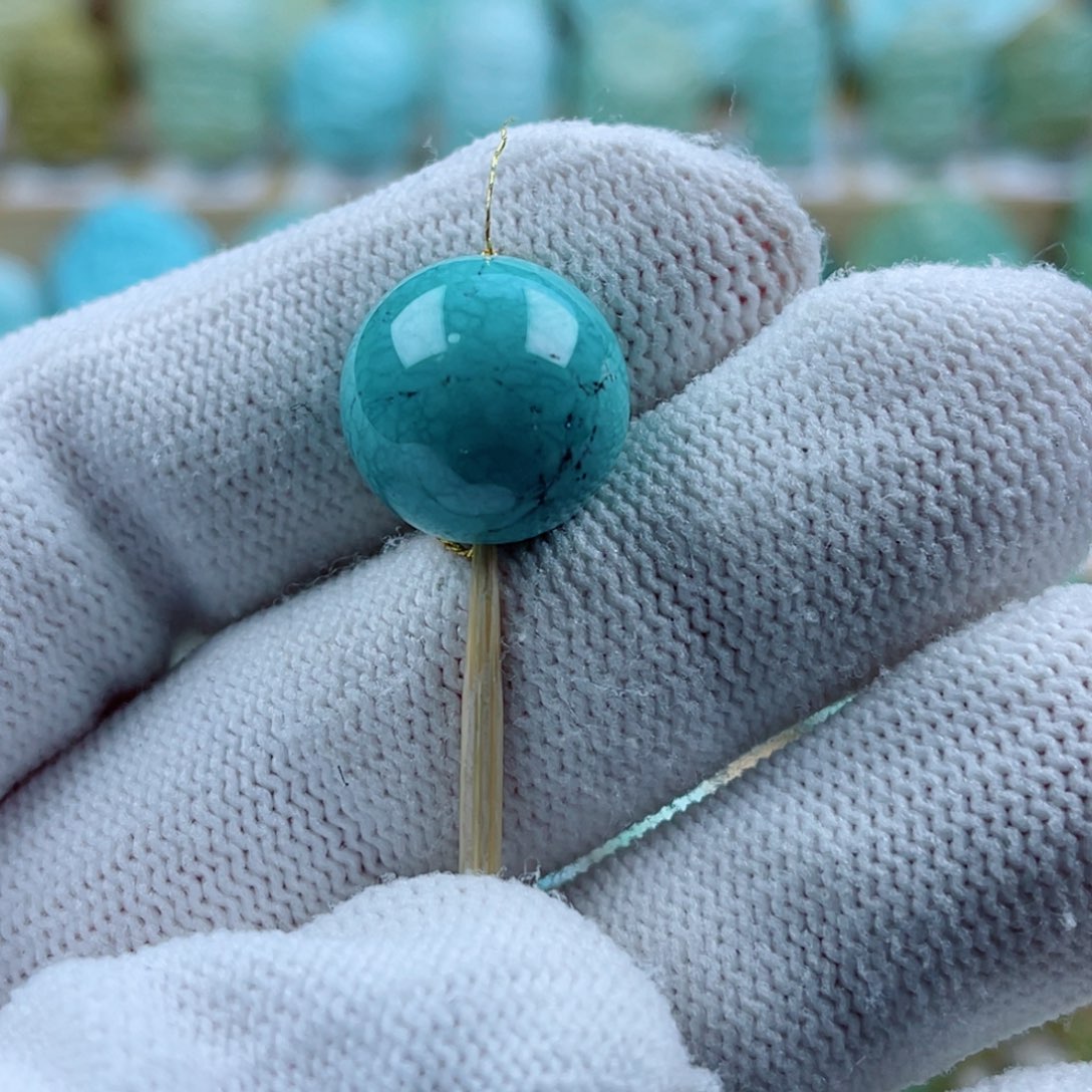 绿松石未镶嵌珠宝奇石14