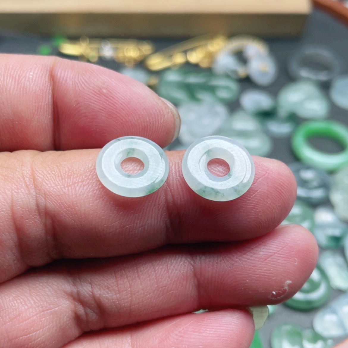 【闪购商品】翡翠颈饰未镶嵌翡翠