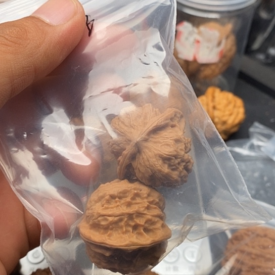 别****文玩核桃把件野狼