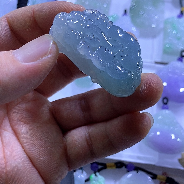 翡翠未镶嵌颈饰天然翡翠A货吊坠