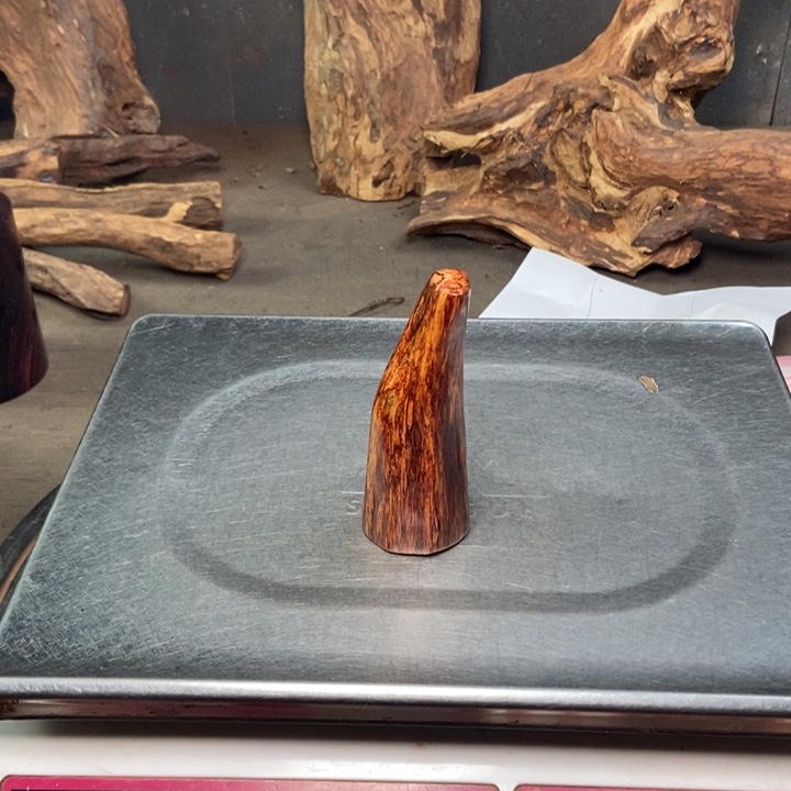 何***黄花梨/降香黄檀海南黄花梨