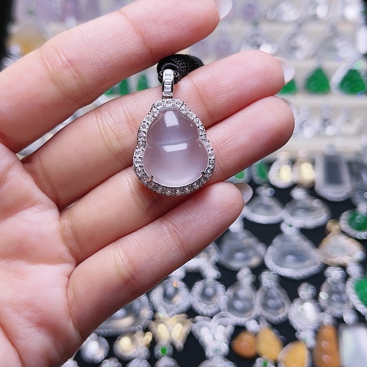 石英质玉颈饰银S925镶嵌