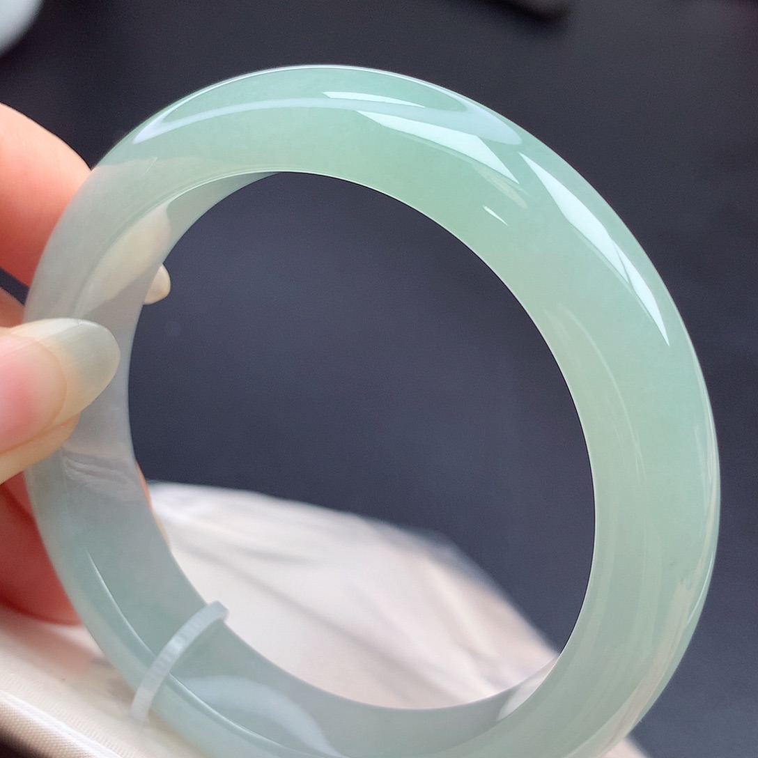 翡翠未镶嵌手镯58.3圈口