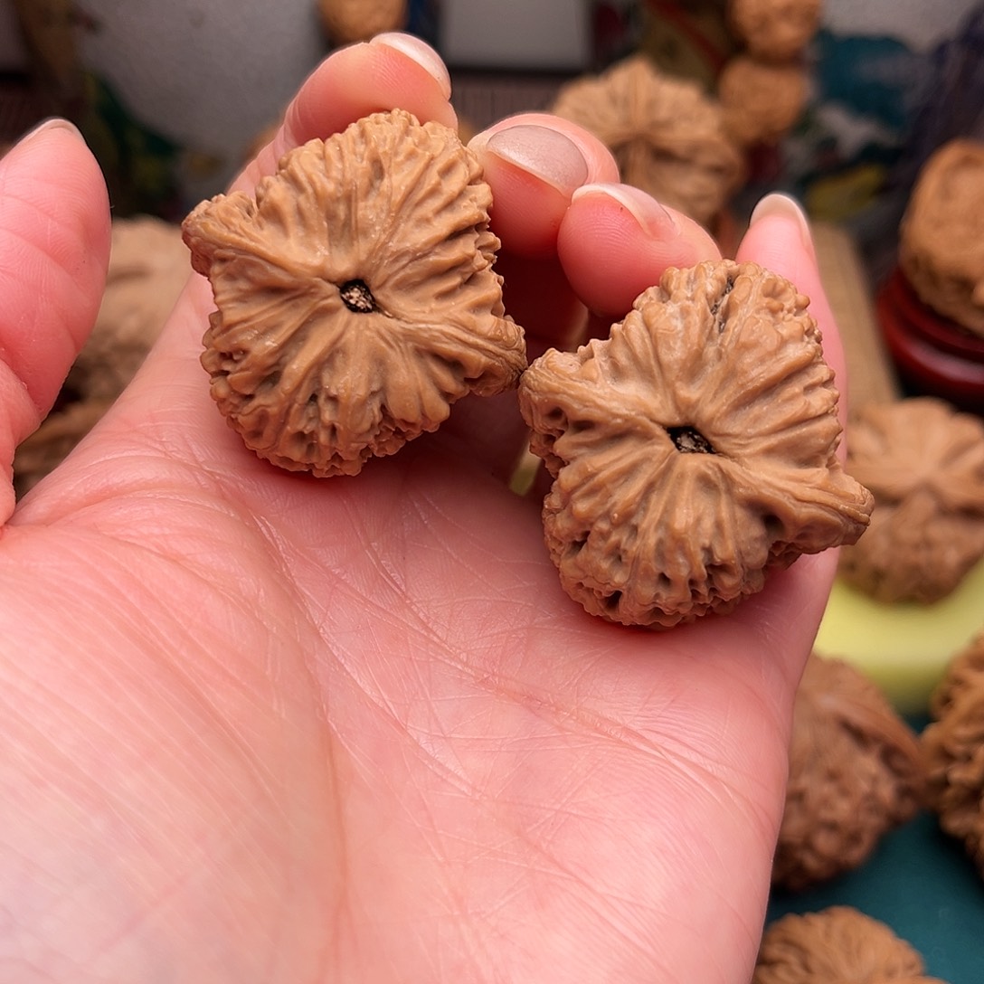 文玩核桃把件南疆